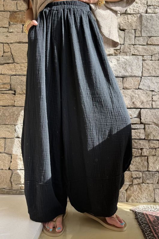 Tasha Cushion Cotton Balloon Barrel Pant Black